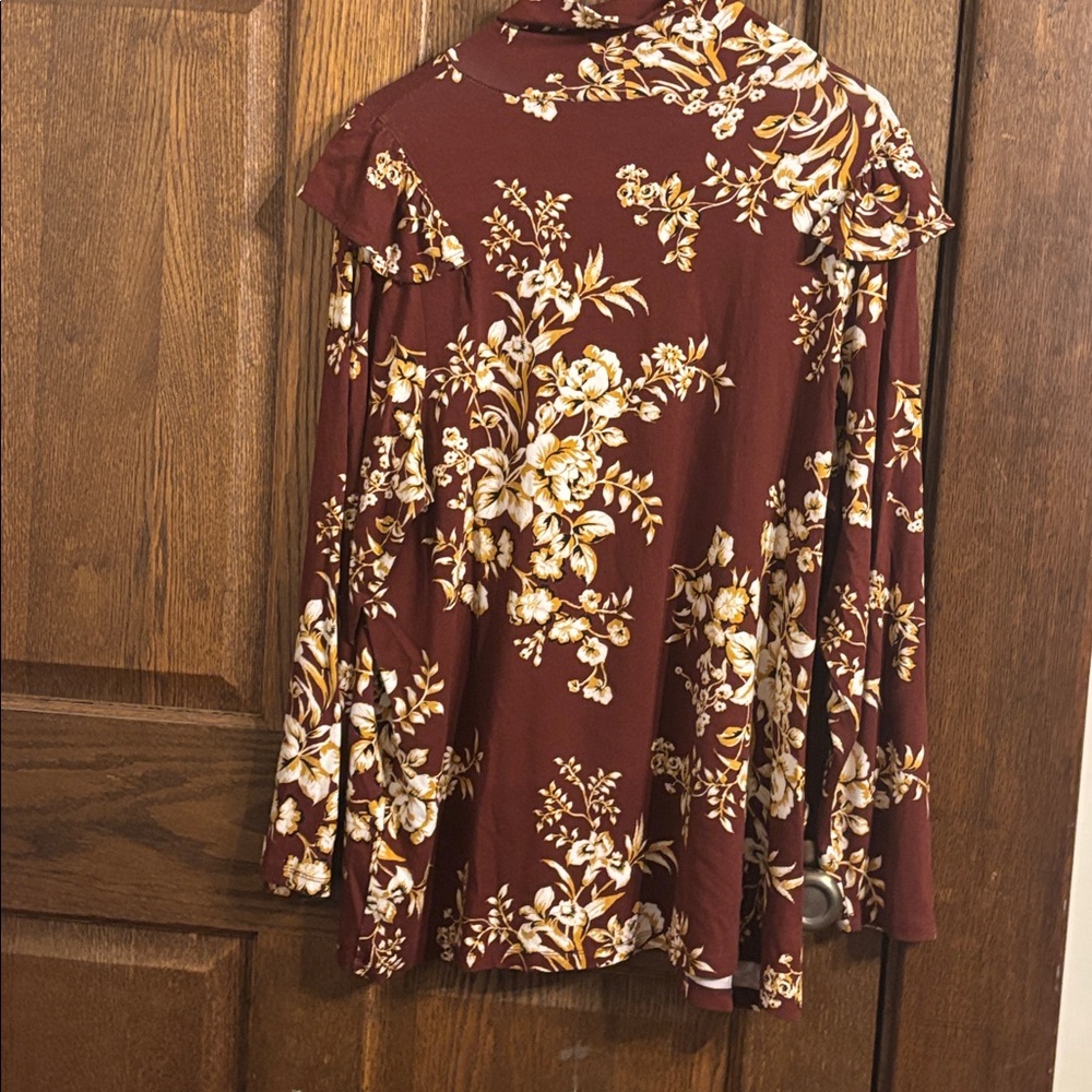 Floral Ruffle Women's Top - Picture 4 of 6
